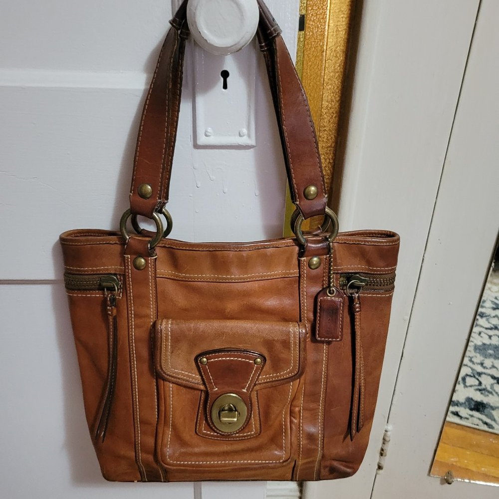 RARE***** coach gigi whiskey tote